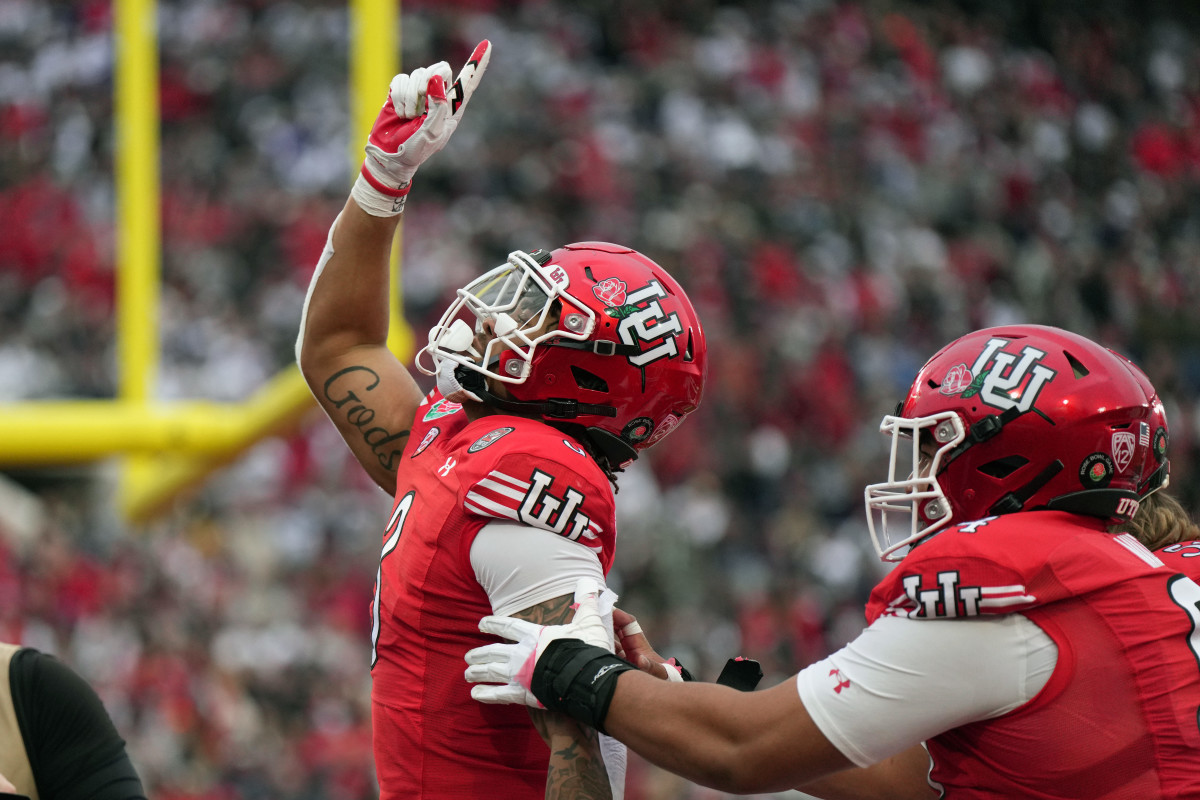 Utah Utes running back Ja'Quinden Jackson (3) celebrates after scoring a touchdown against the Penn State Nittany Lions in the second quarter of the 109th Rose Bowl game at the Rose Bowl.
